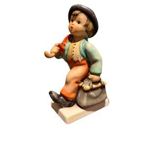 HUmmel "The Travler " 1935 leipzig fair Commemorative